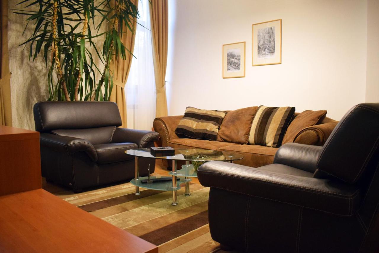 Hunting House Ξενοδοχείο Turija Εξωτερικό φωτογραφία